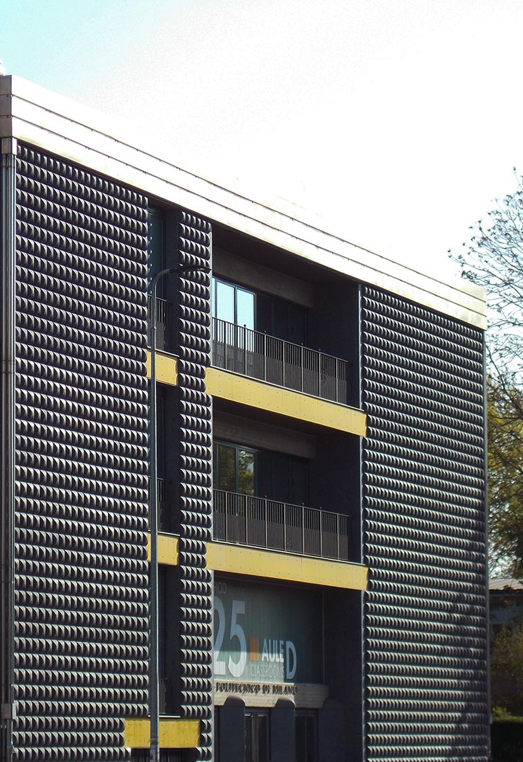 Building 25 Politecnico di Milano - The south facade