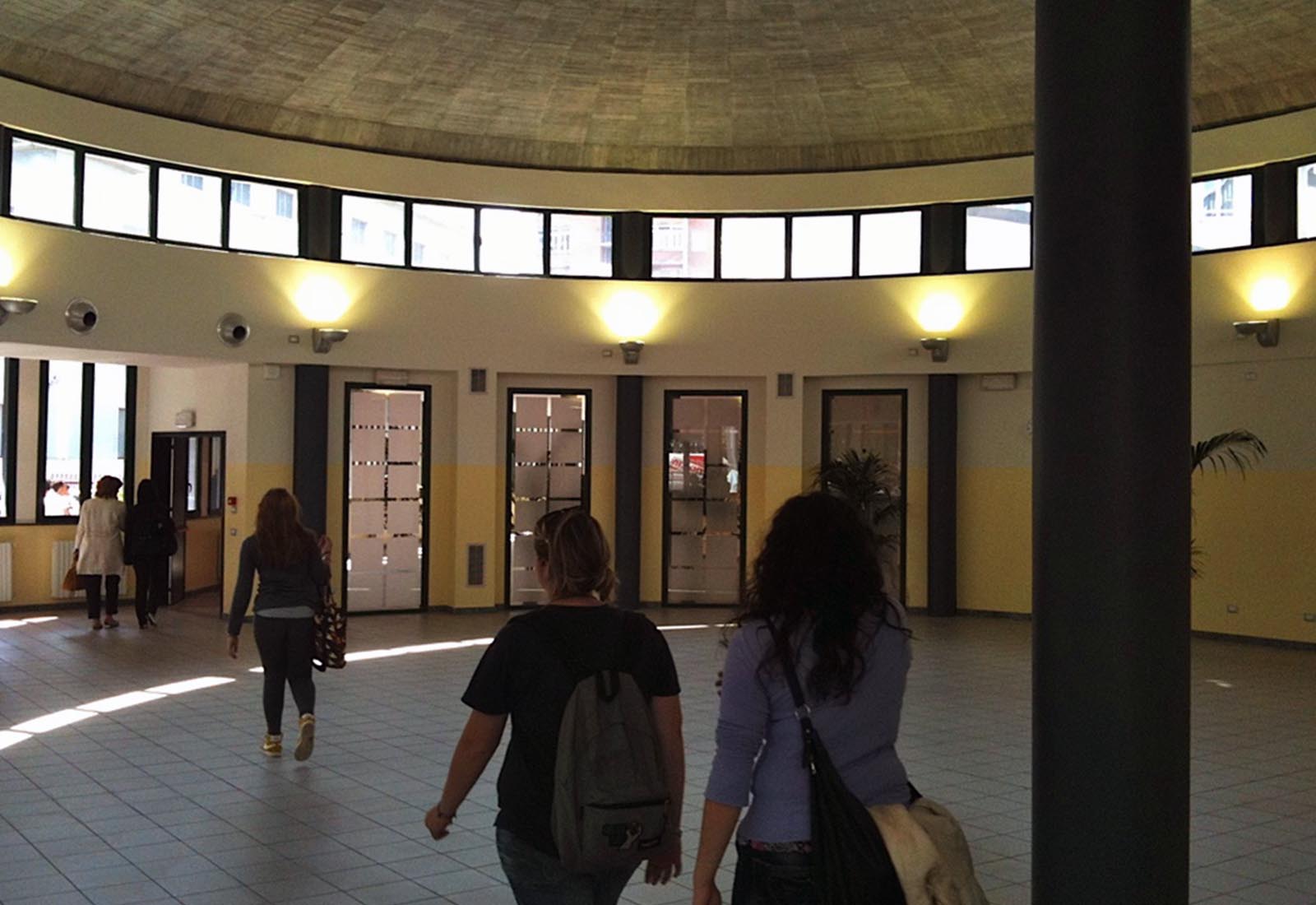 Manzoni school center in Milan - The circular classroom