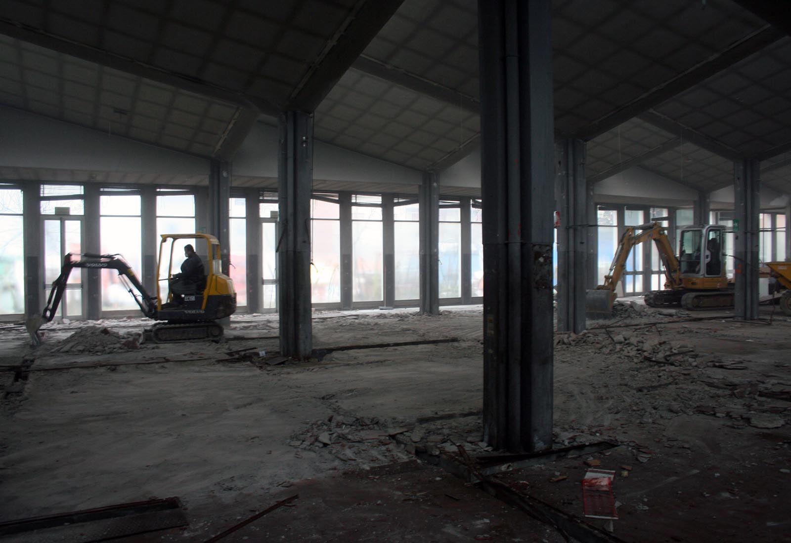 Manzoni school center in Milan - Floor removal