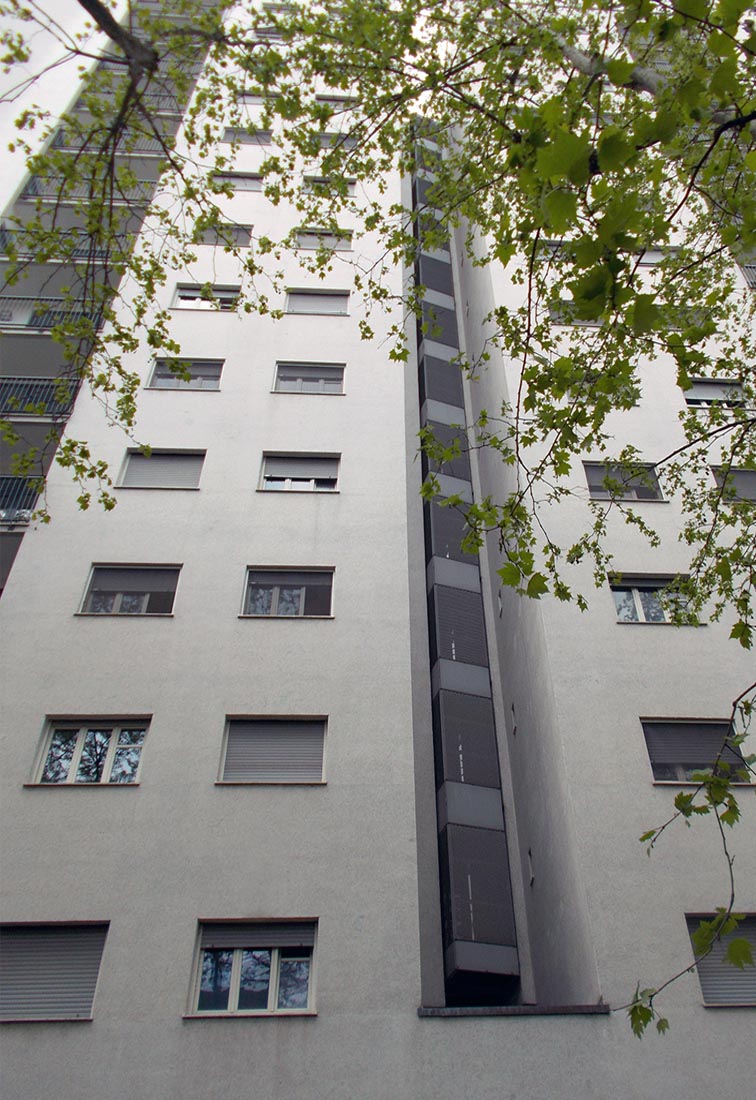 Residenza universitaria di via Corridoni - Il nuovo collegamento tra le torri A e B