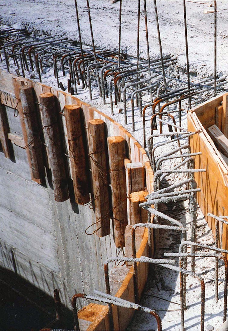 Edificio 25 Politecnico di Milano - Il muro della scala