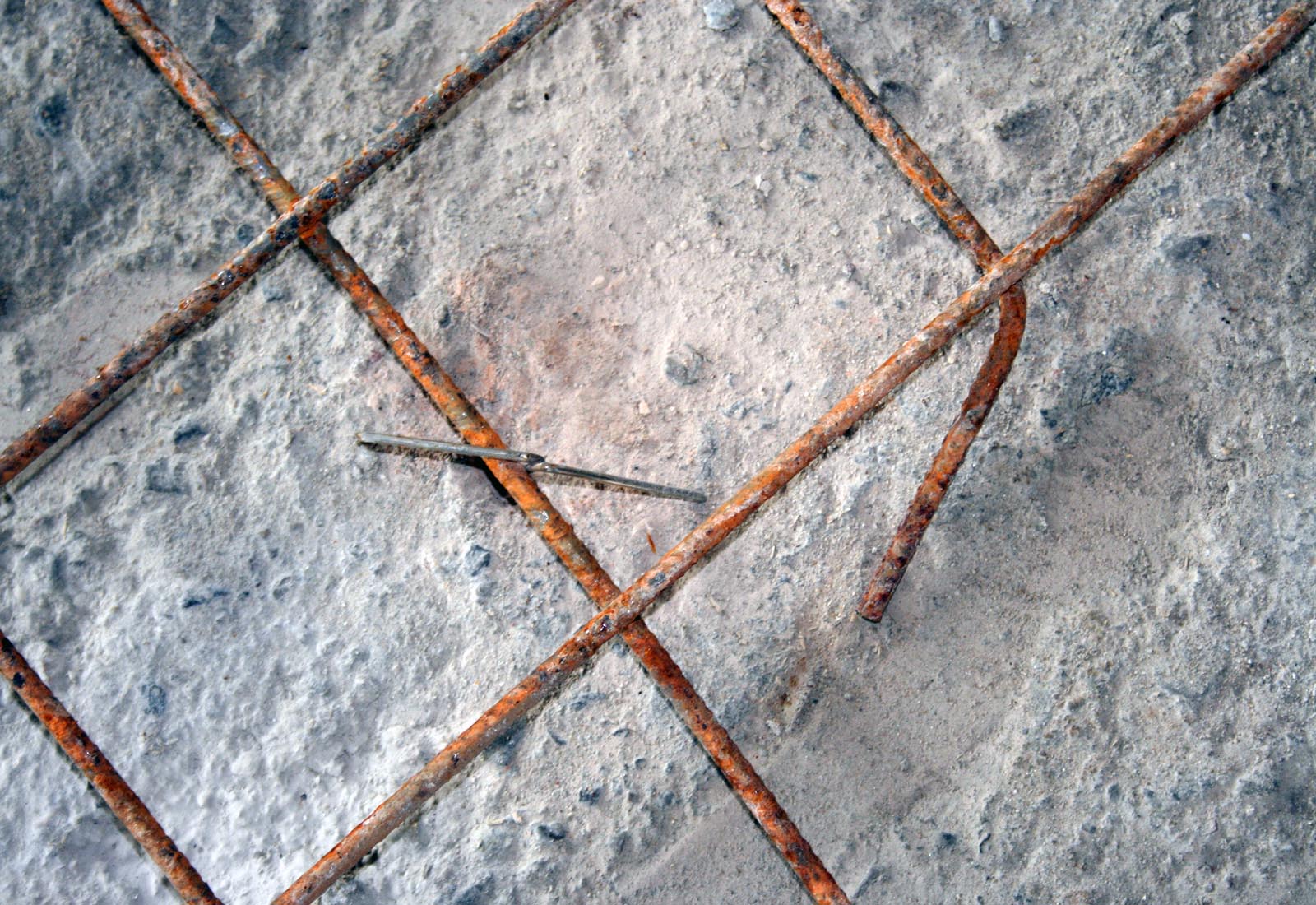 Manzoni school center in Milan - The reinforcement of the slabs