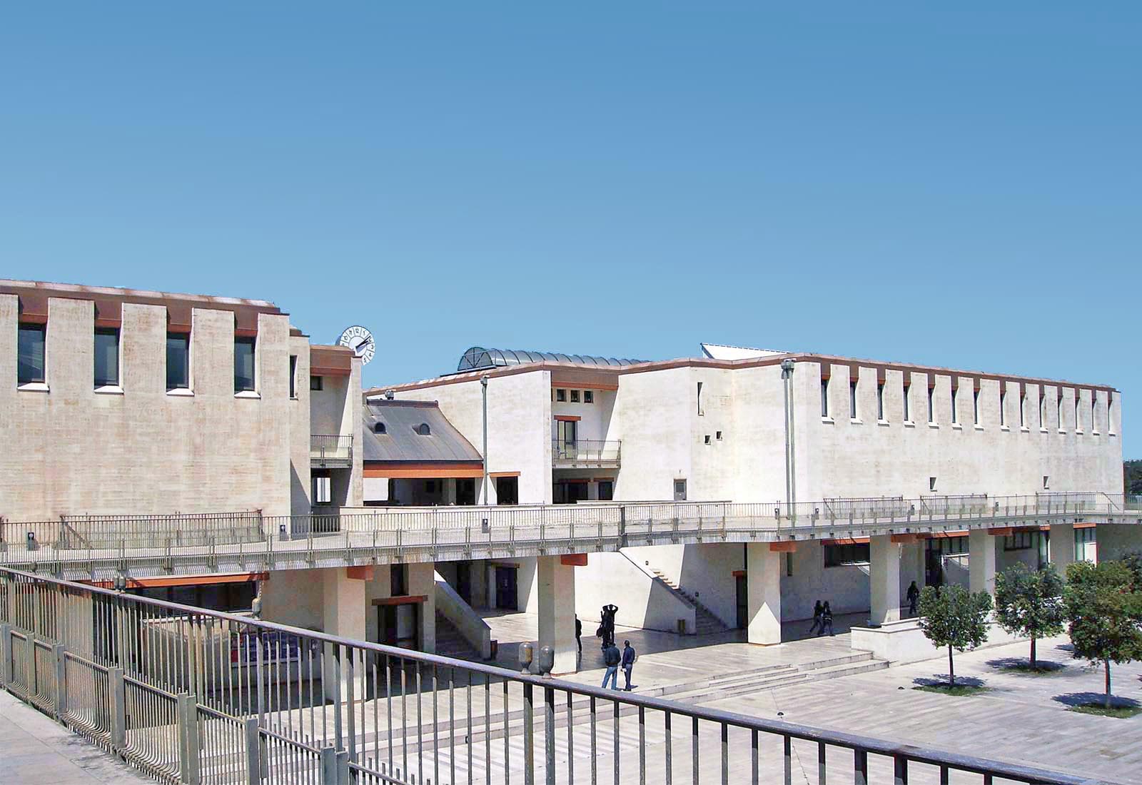 Ecotekne university center in Lecce - The internal court of the classrooms building