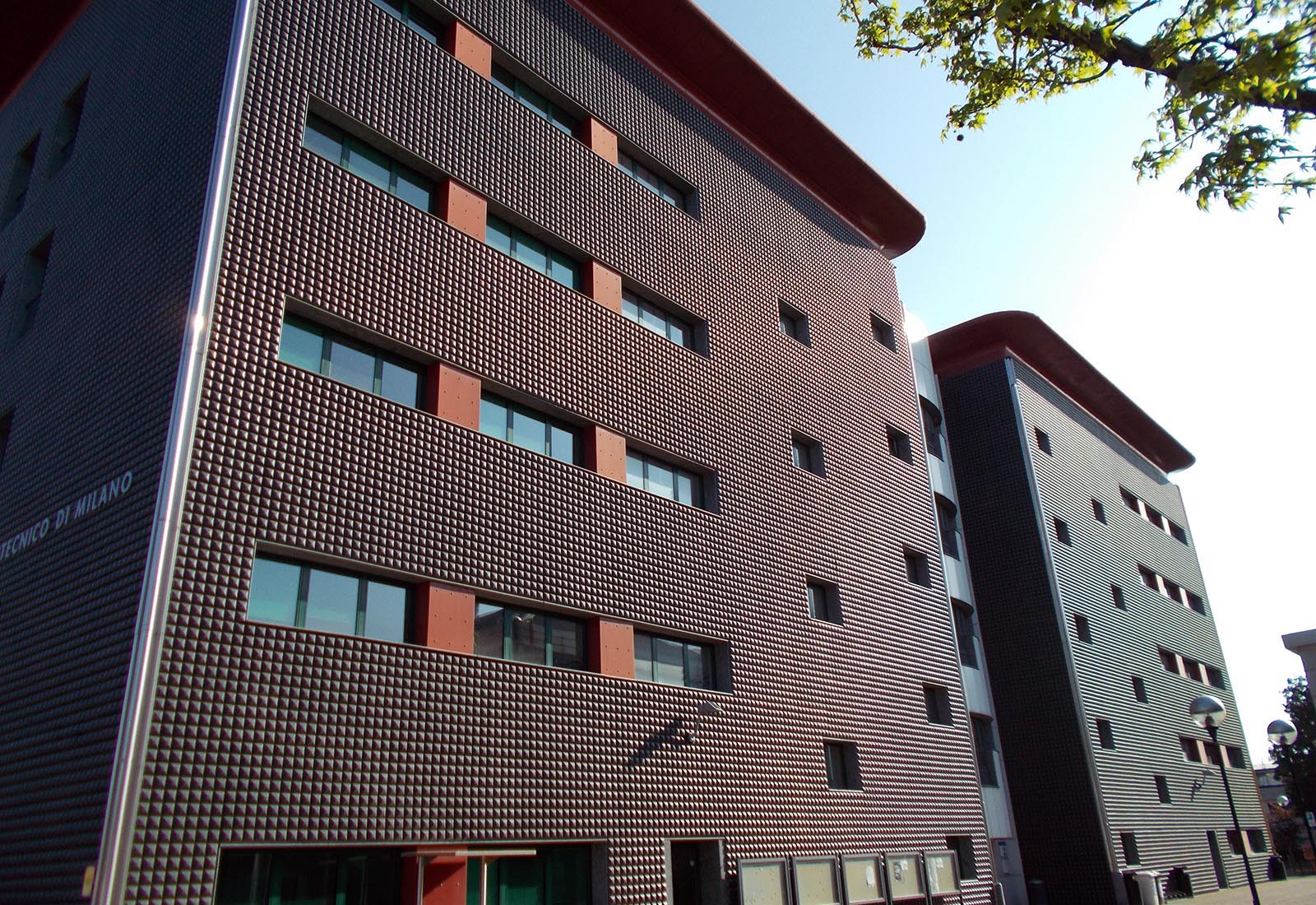 Building 22 Politecnico di Milano - The south facade