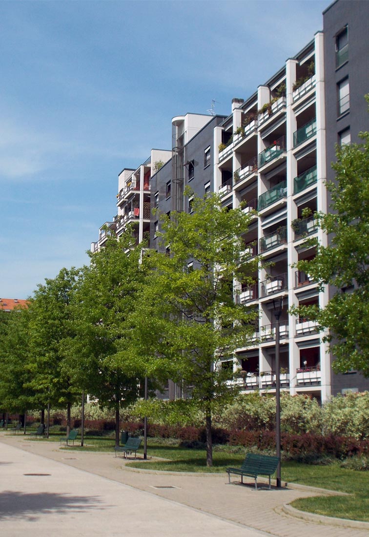 Residential ensemble Grazioli in Milan - View from the park