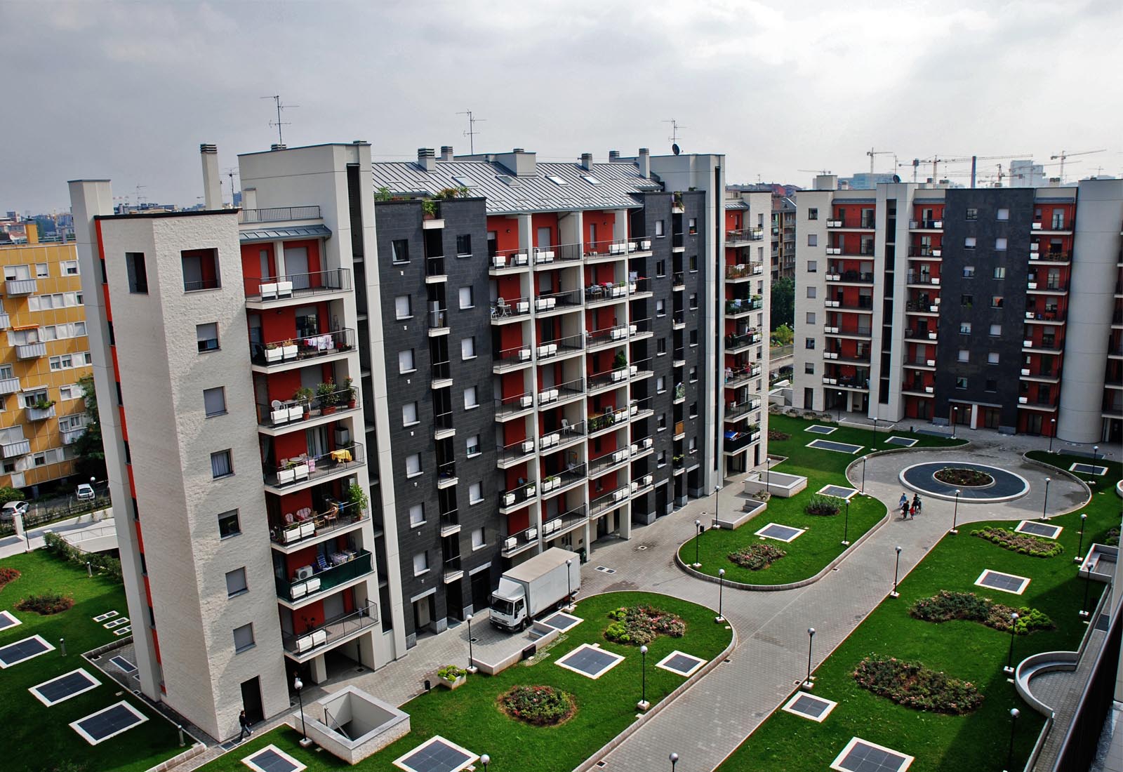 Residential ensemble Grazioli in Milan - The inner courtyard