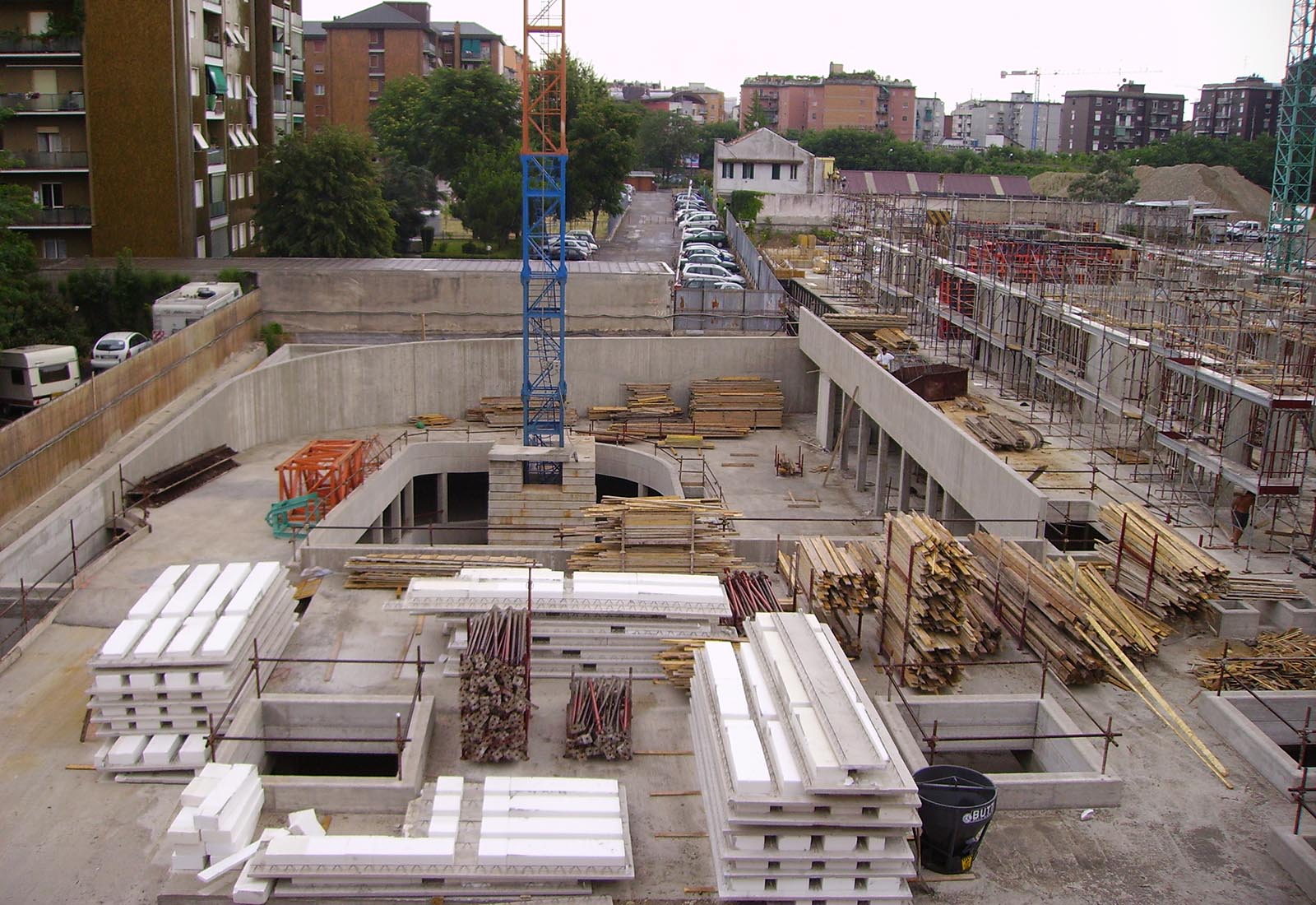 Residential ensemble Grazioli in Milan - The ramp for access to the garages