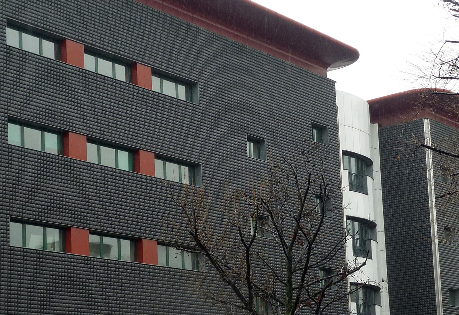 Edificio 22 Politecnico di Milano - Il fronte sud