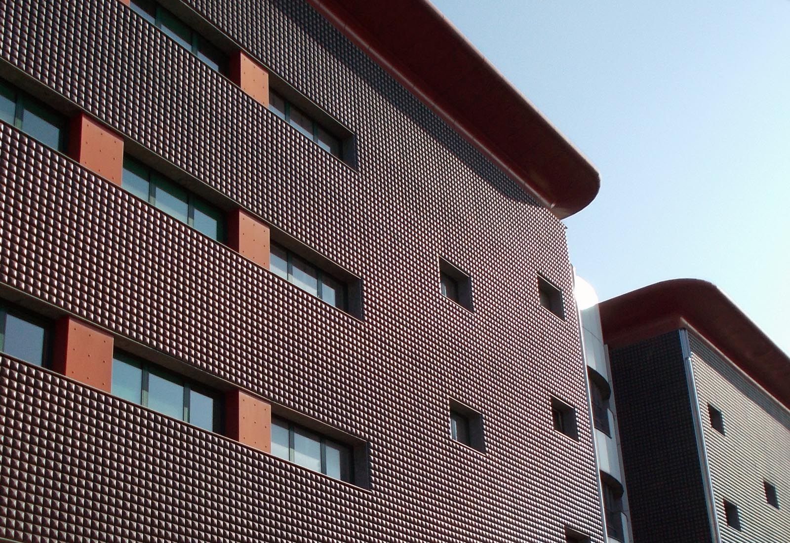 Edificio 22 Politecnico di Milano - Il fronte sud