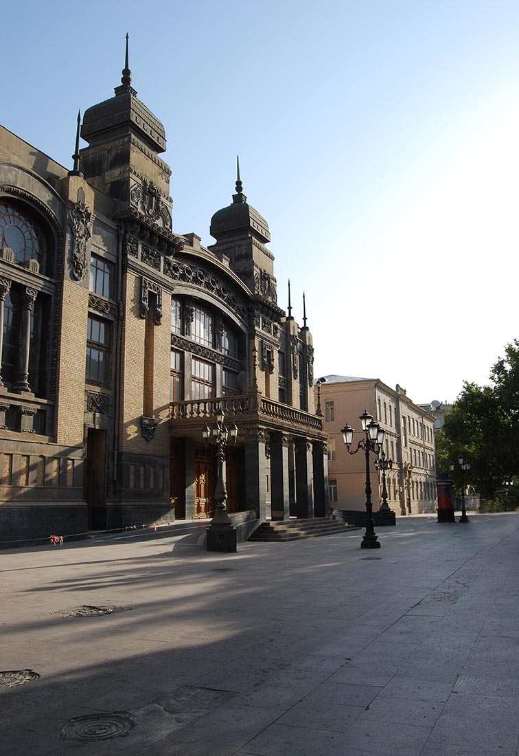 Baku Opera and Ballet Theatre - The southern facade - Current situation