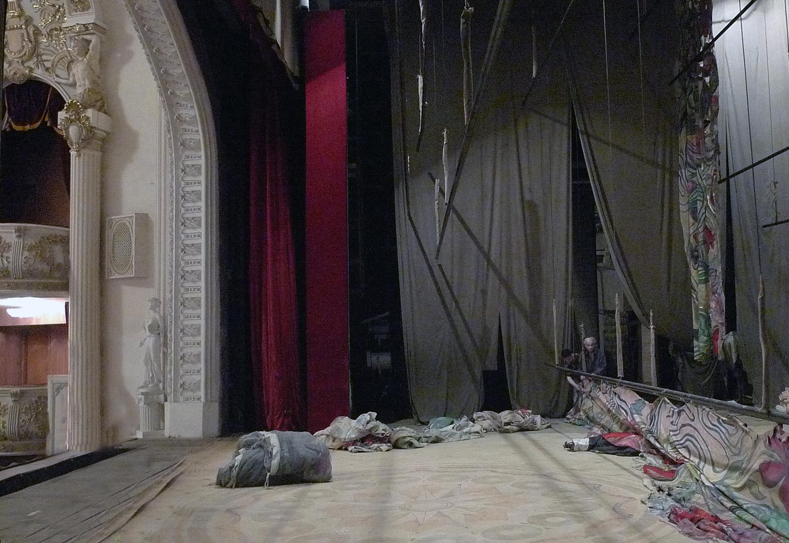 Baku Opera and Ballet Theatre - The stage - Current situation