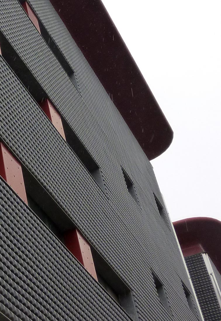 Edificio 22 Politecnico di Milano - Dettaglio del fronte sud