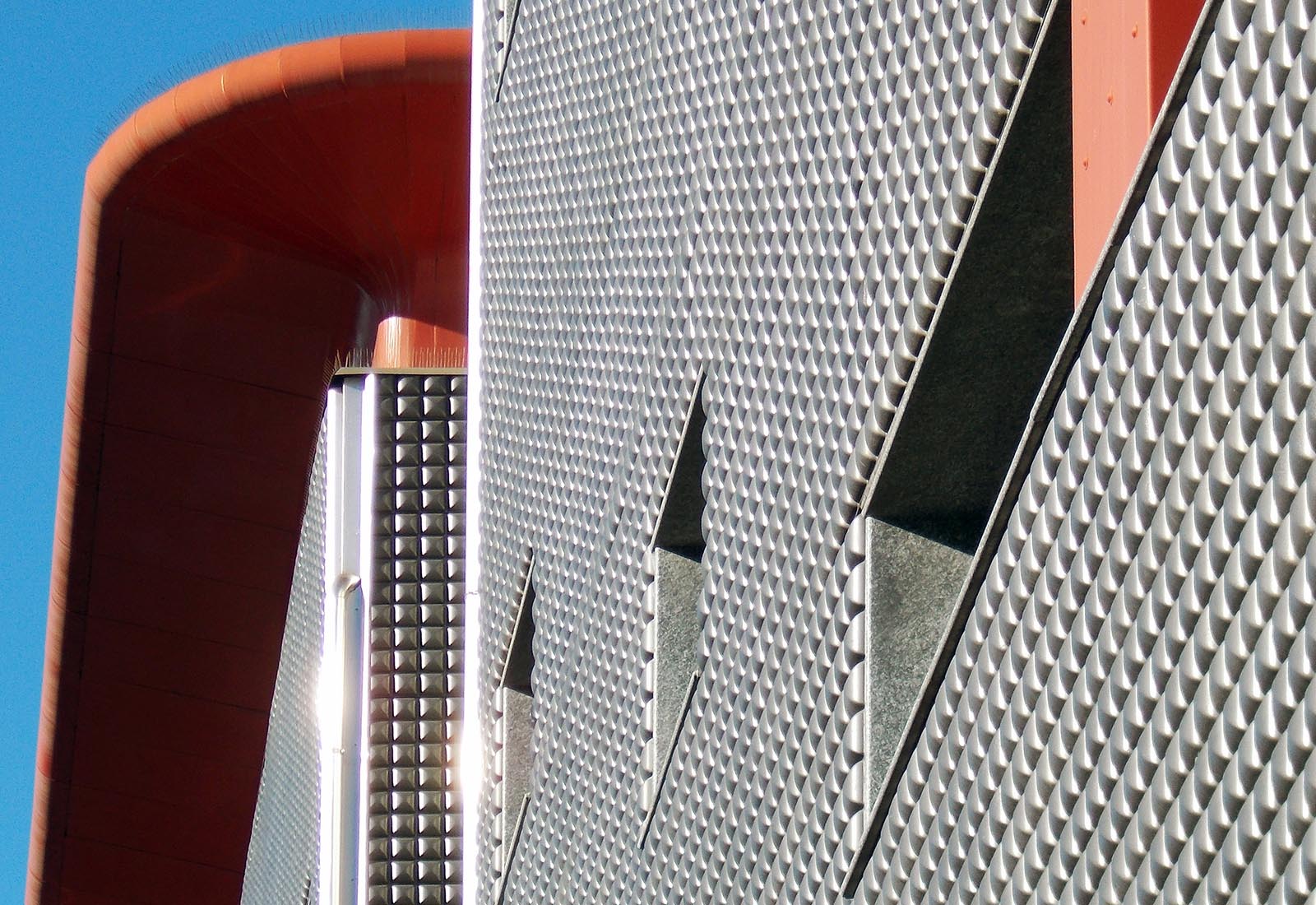 Building 22 Politecnico di Milano - Detail of the facade