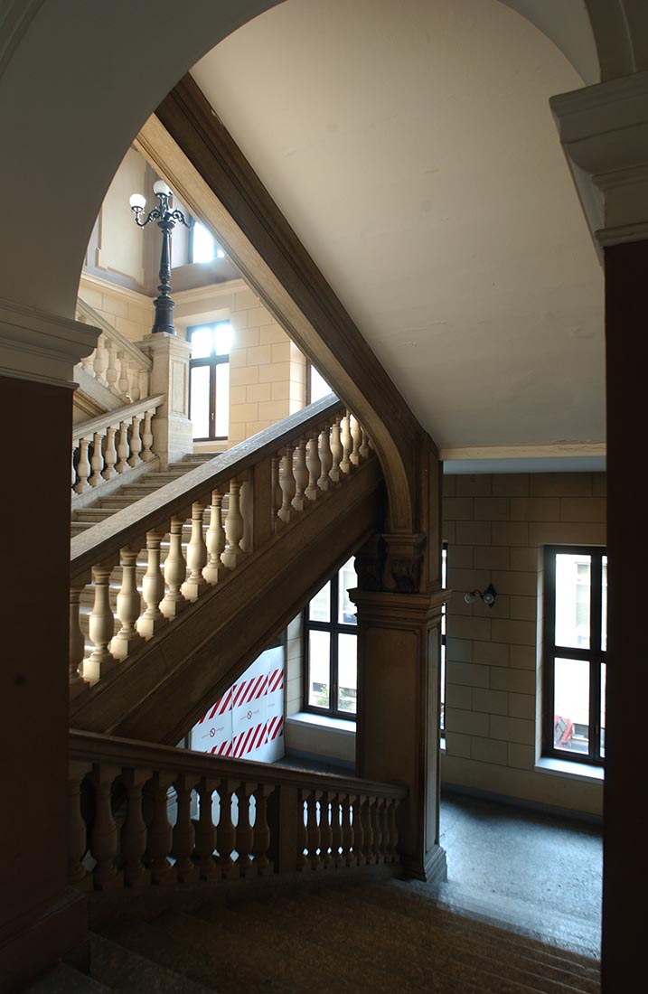 Polo giudiziario di Trento - Il vano scale dell'edificio oggetto di restauro