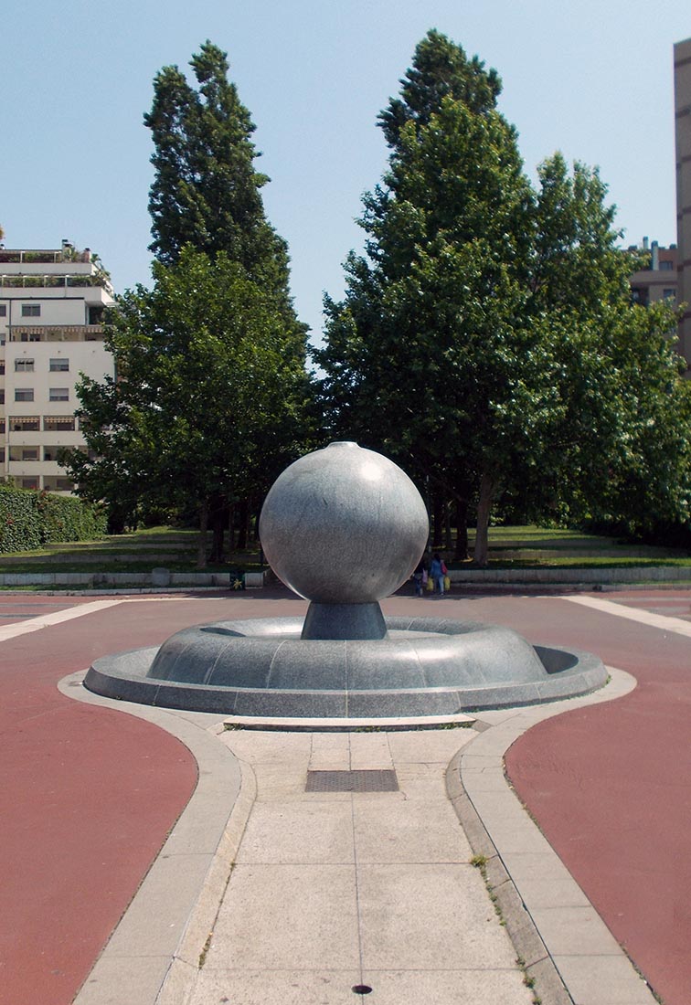 Piazza Vigili del fuoco - La fontana