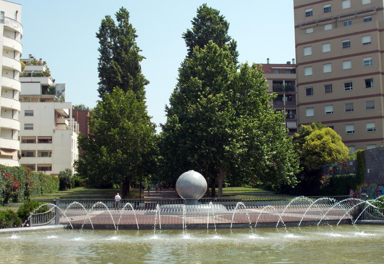 Piazza Vigili del fuoco - La fontana
