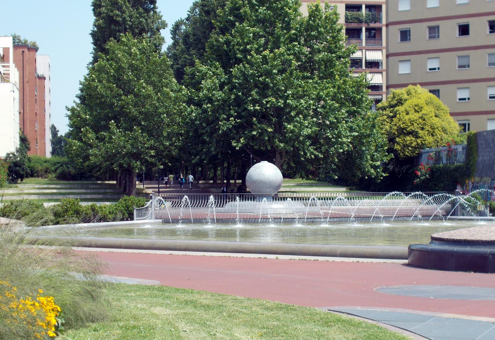 Piazza Vigili del fuoco - La fontana