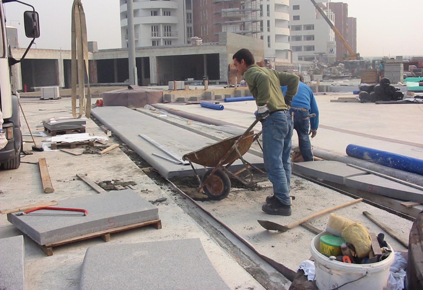 Piazza Vigili del fuoco - Il cantiere della fontana