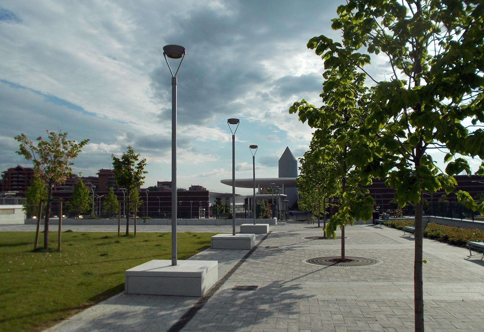 Square and parking lots in Adriano area Milan - The square