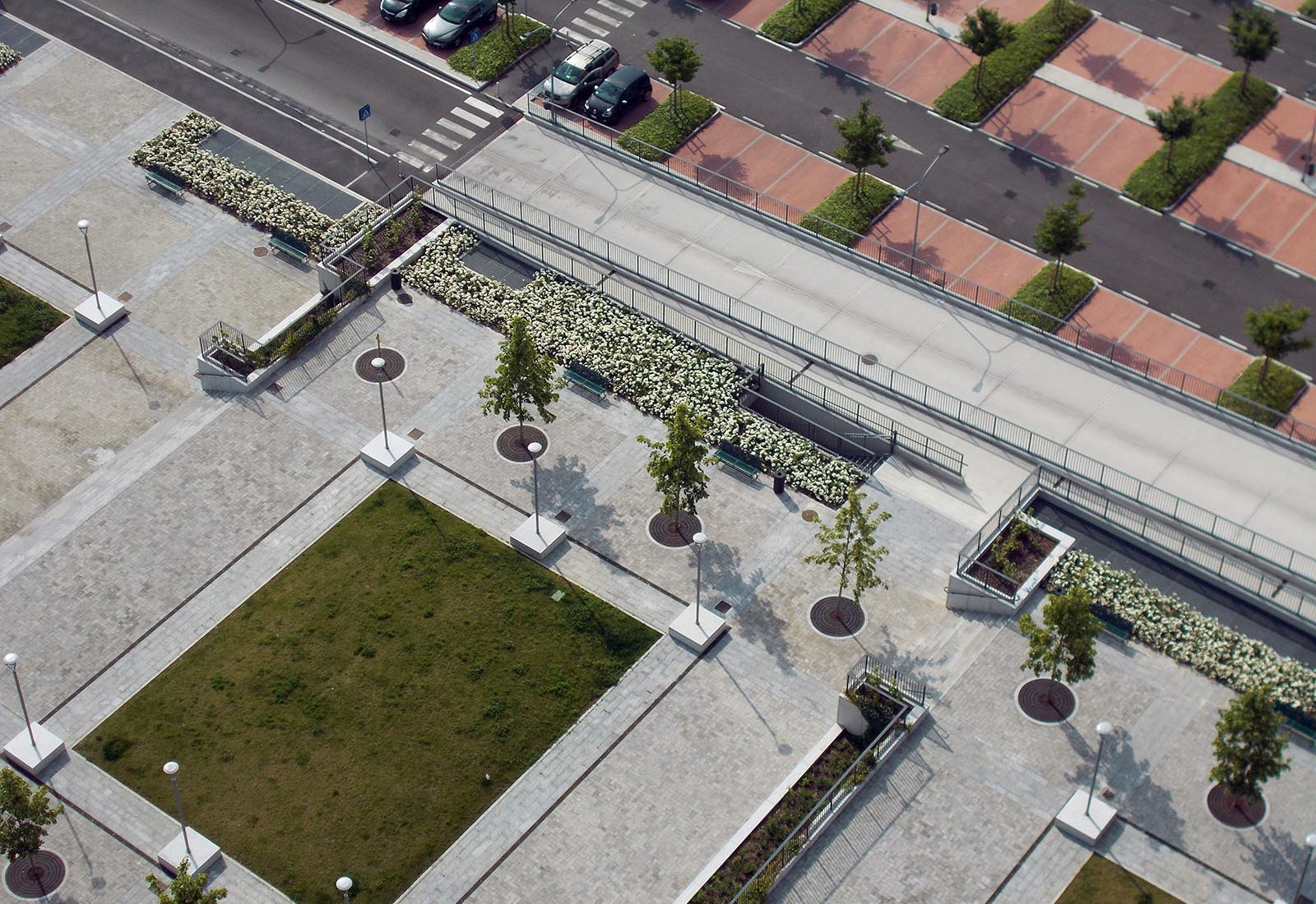 Square and parking lots in Adriano area Milan - The square