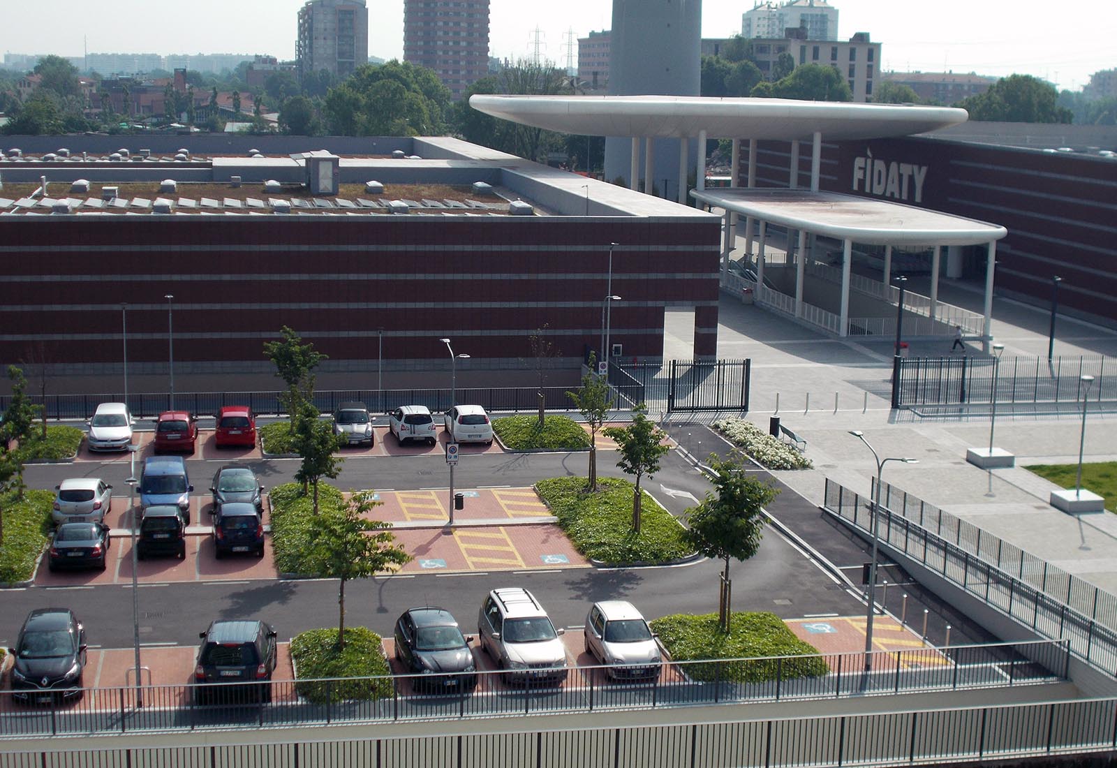 Square and parking lots in Adriano area Milan - The north parking lot