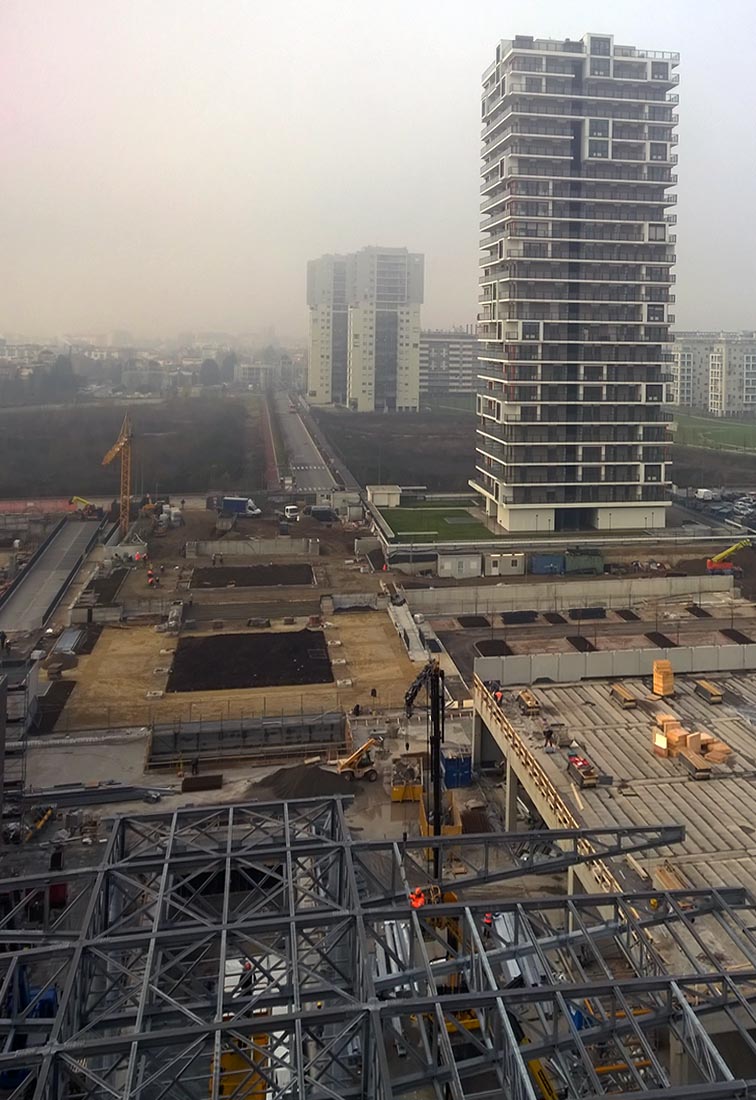 Square and parking lots in Adriano area Milan - The building site of the square