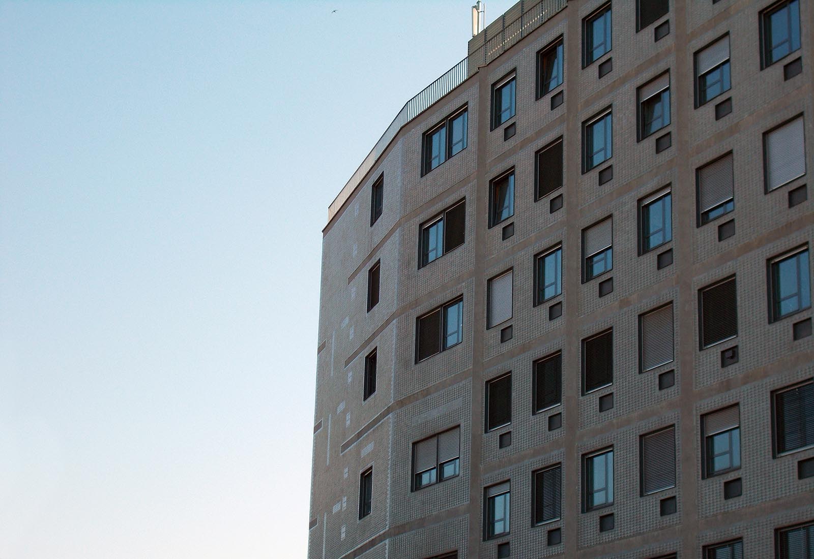 Building 14 Politecnico di Milano - Detail of the west facade