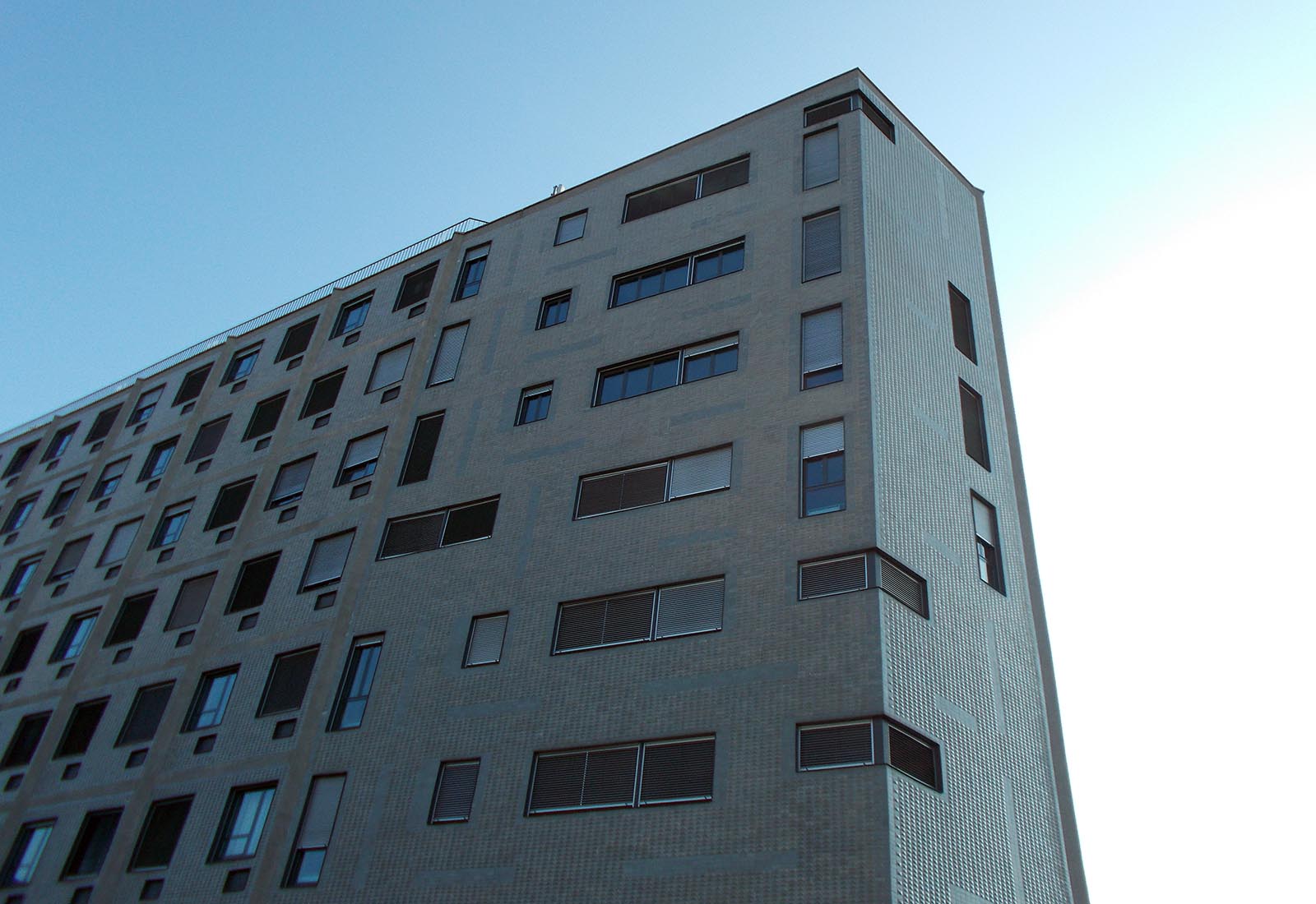 Building 14 Politecnico di Milano - The west facade