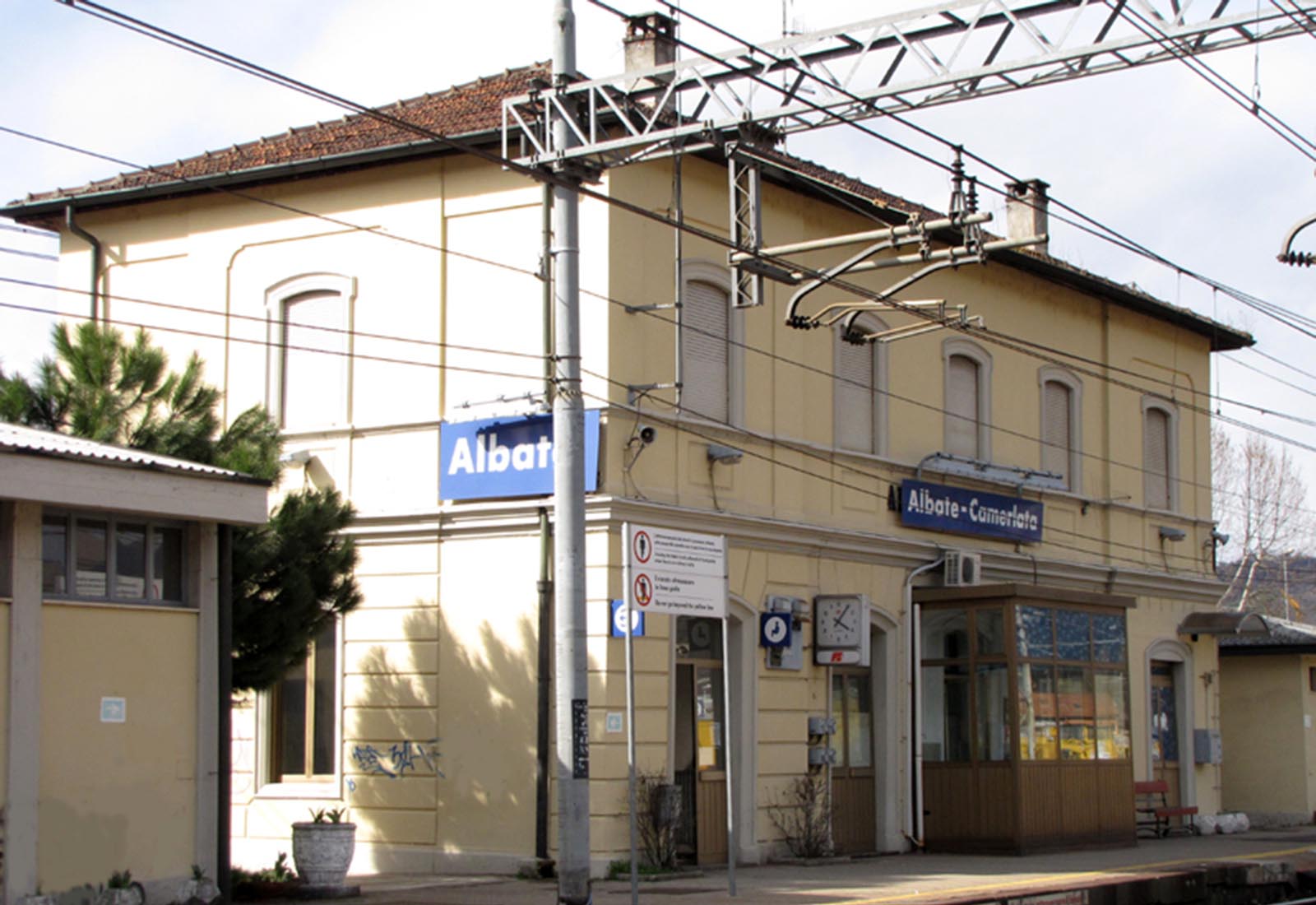 Impianti estinzione stazioni - La stazione di Albate