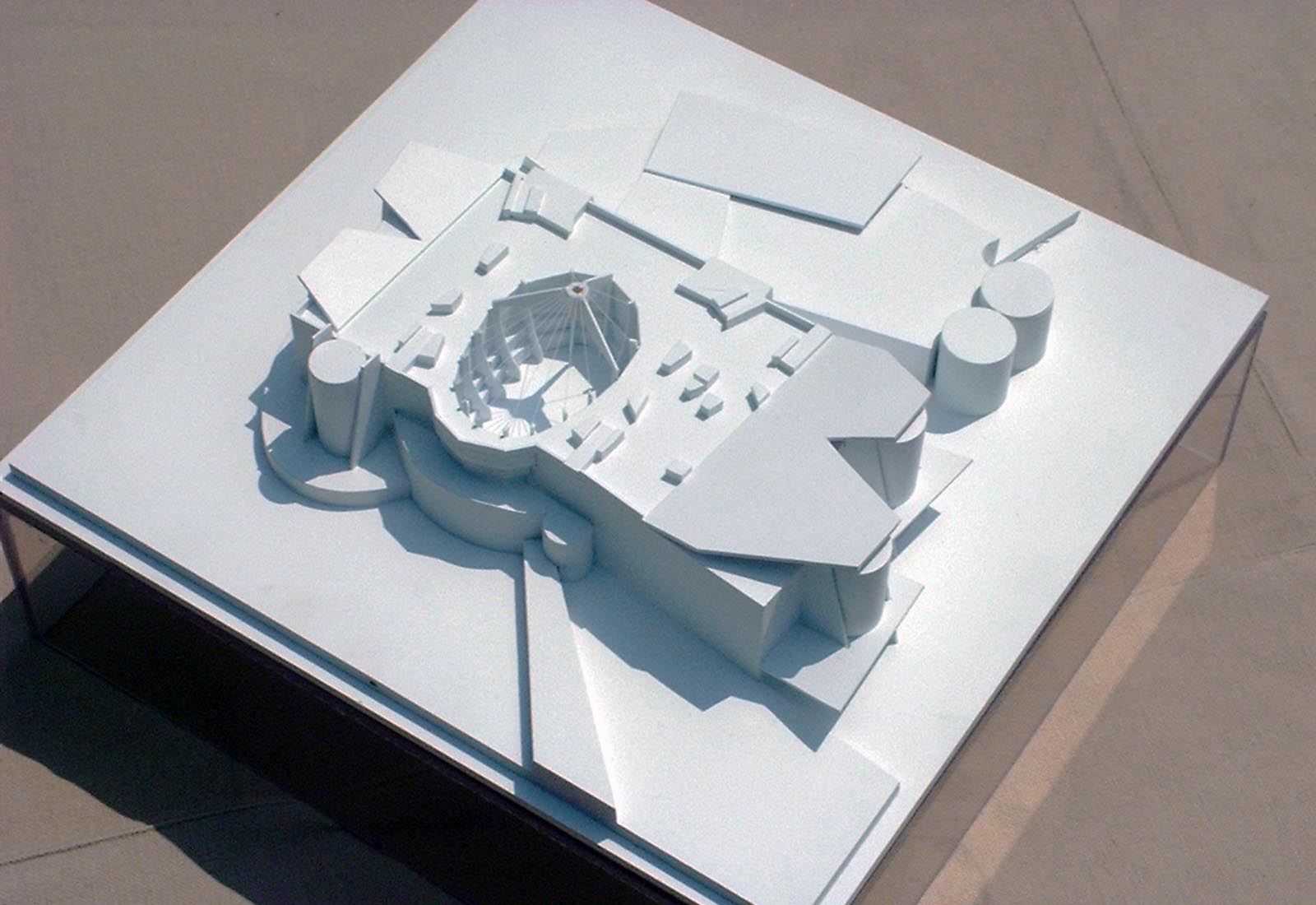 Leisure center in Rho - View of the model