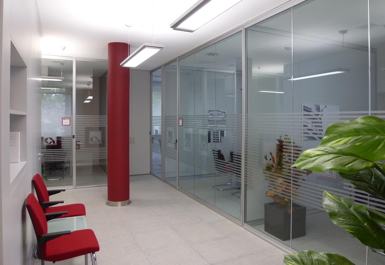 C.R.Asti Bank in Rho - The office area