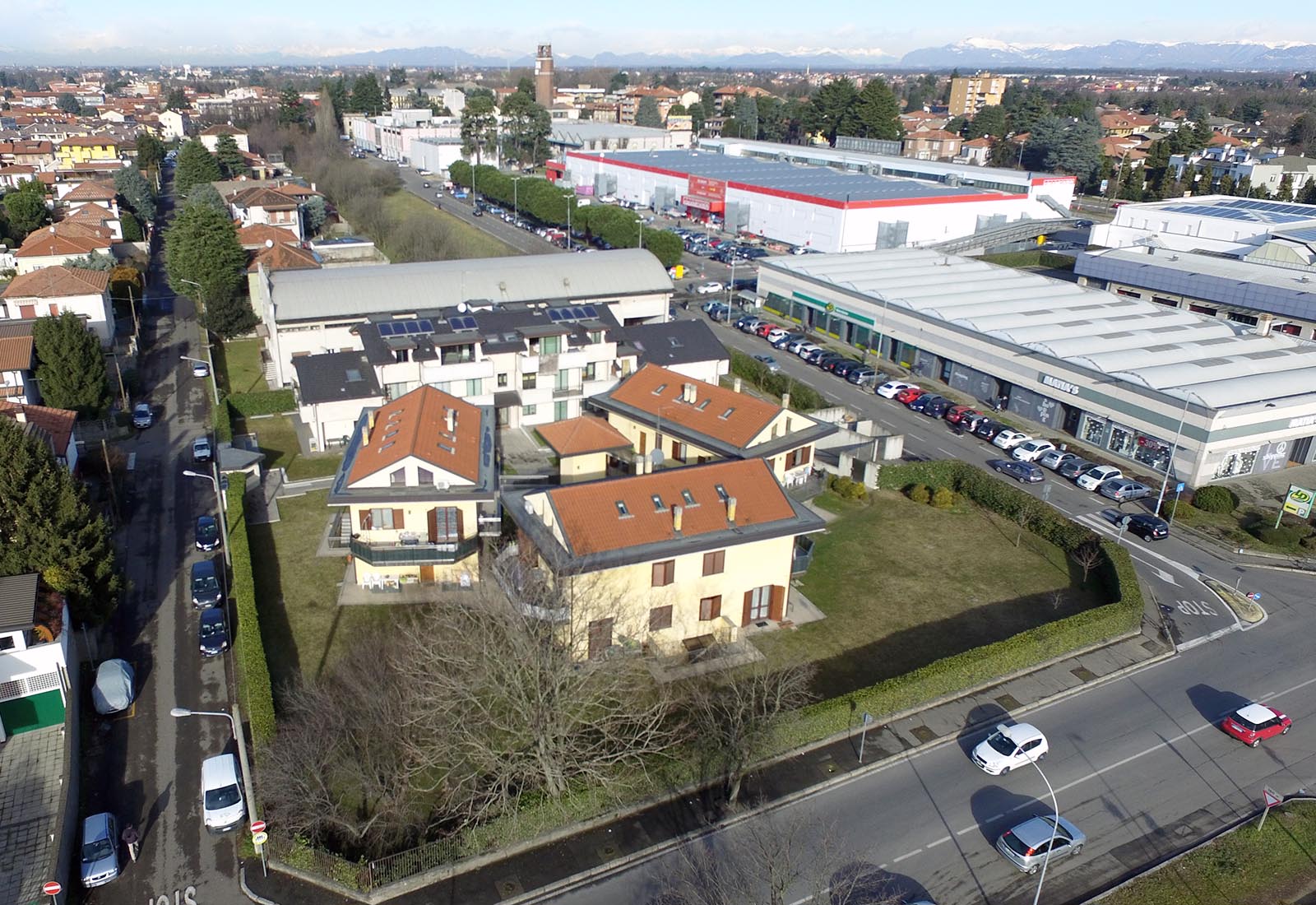 Edifici residenziali a Nerviano in via Giovanni XXIII - Vista aerea