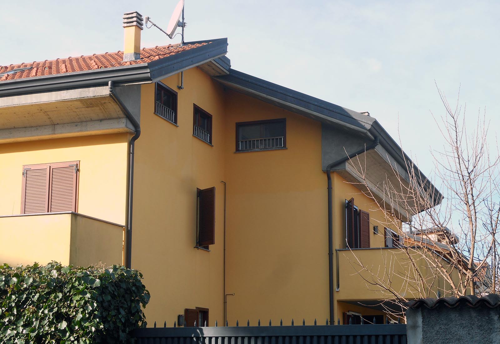 Residential building in Kennedy street in Nerviano - View