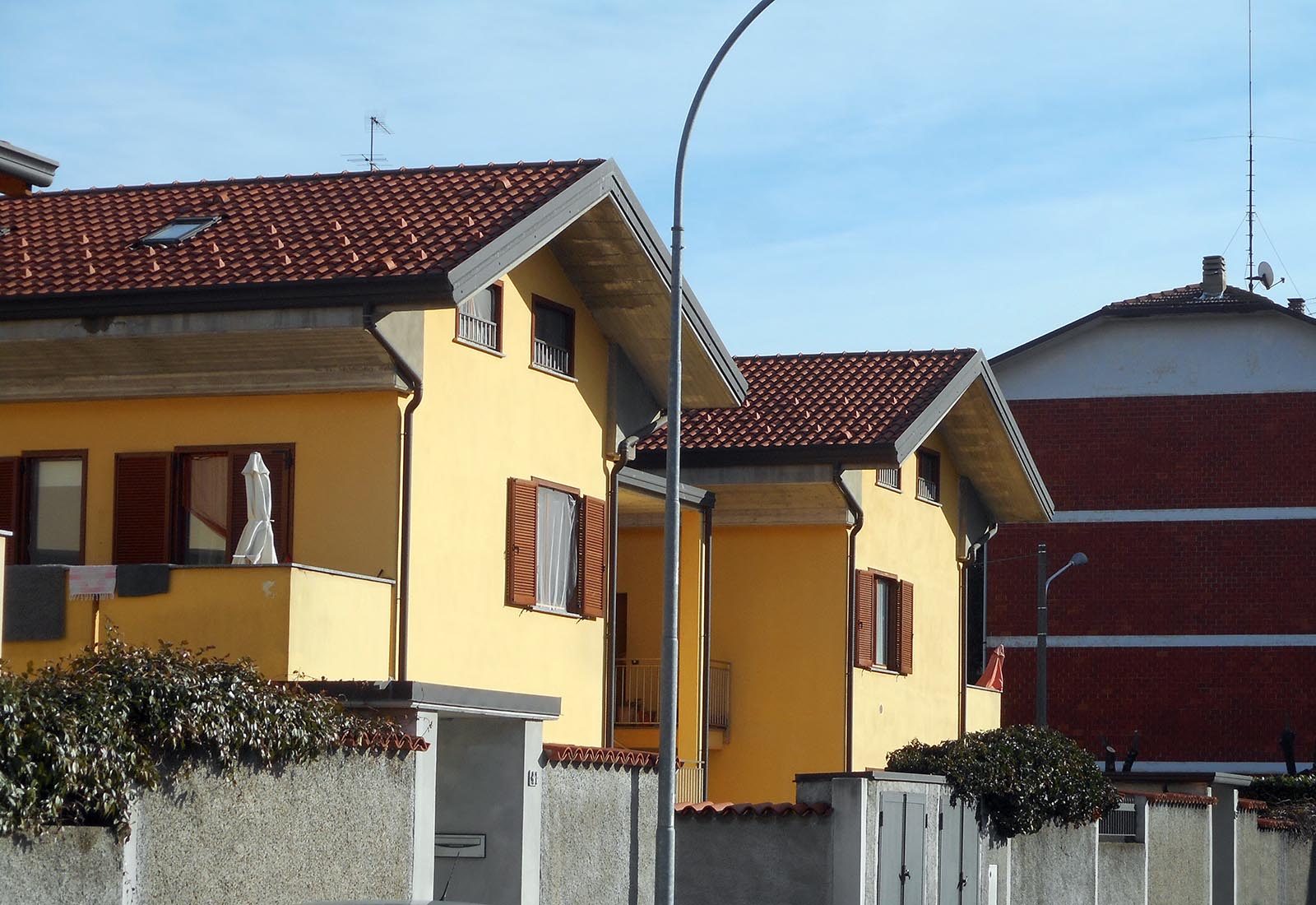 Residential building in Kennedy street in Nerviano - View