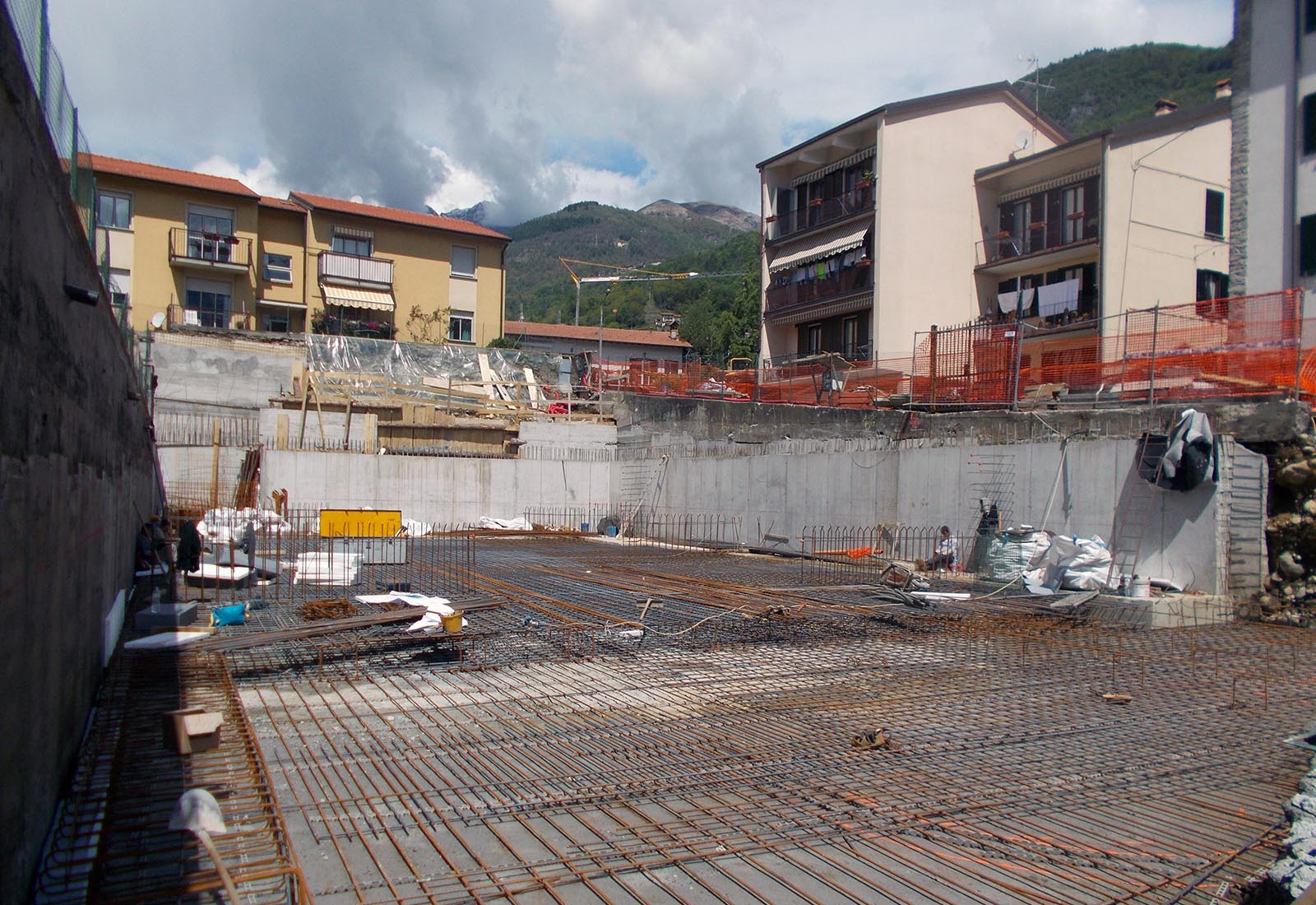 Public underground garage in Gravedona - The foundation