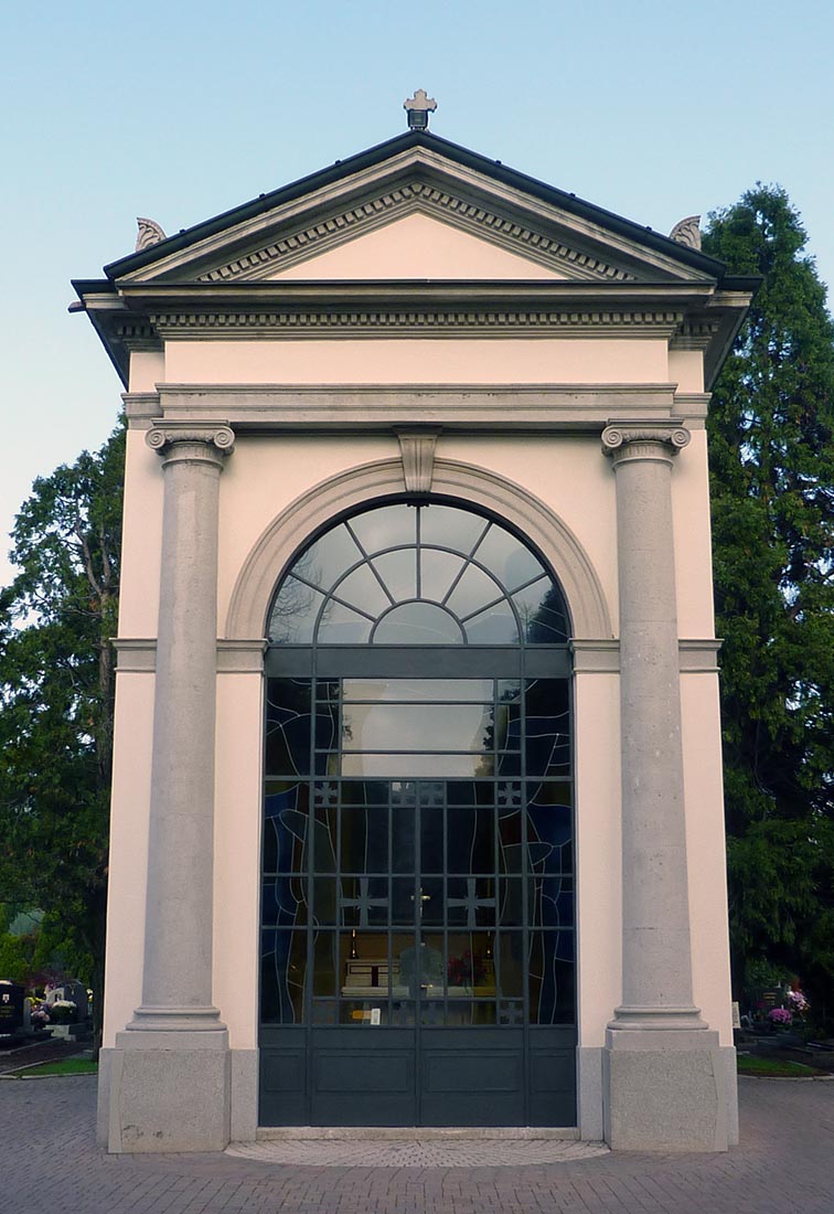 Cemetery priests chapel in Rho - View