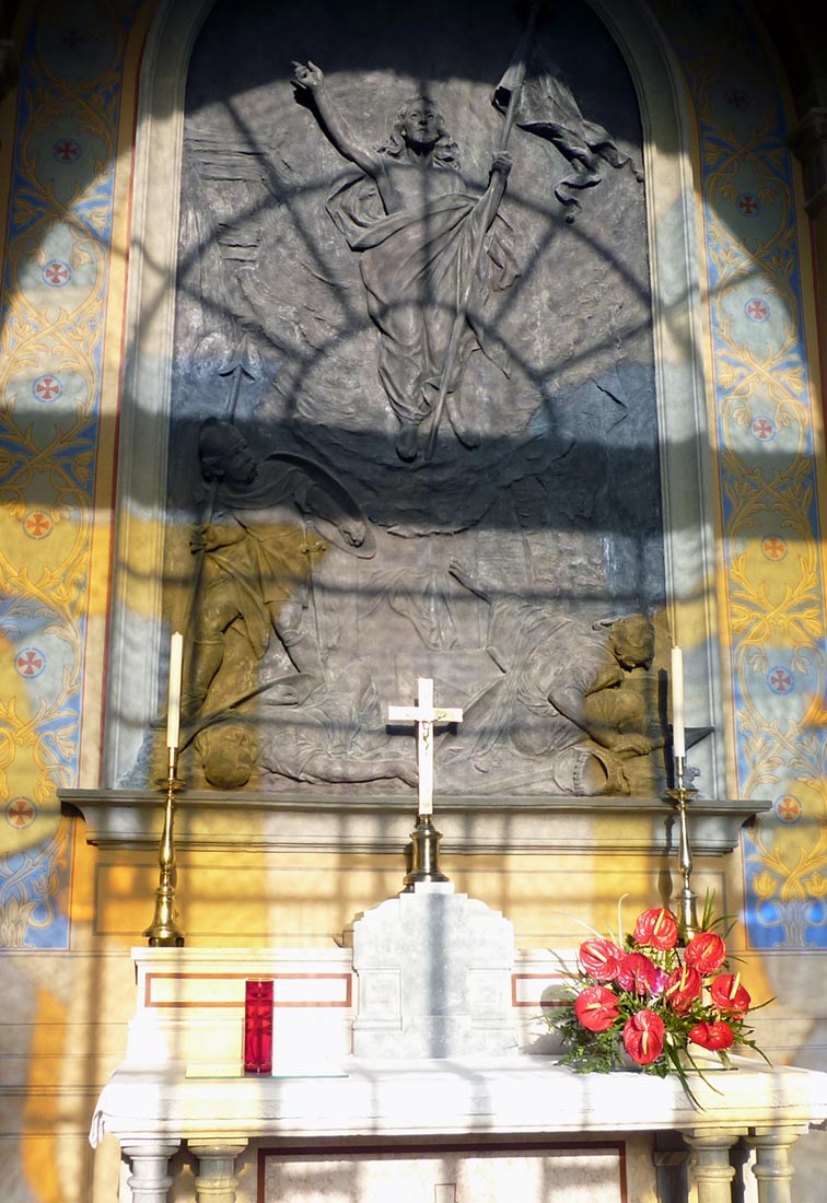 Cemetery priests chapel in Rho - The bas-relief