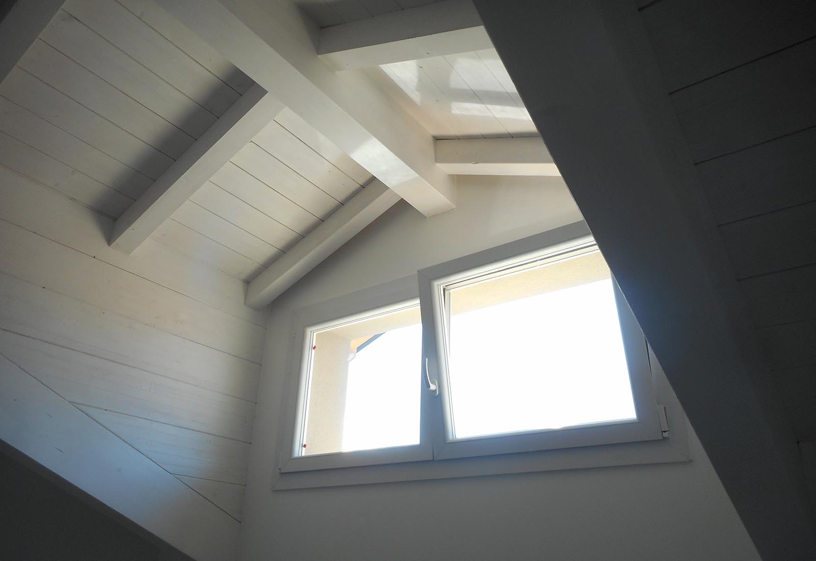 House in Crocefisso street in Rho - Detail of the dormer