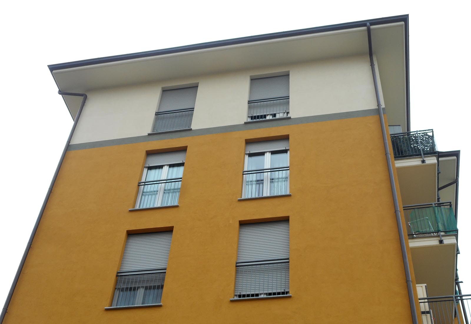 Edificio residenziale ERP a Lissone - Dettaglio della facciata