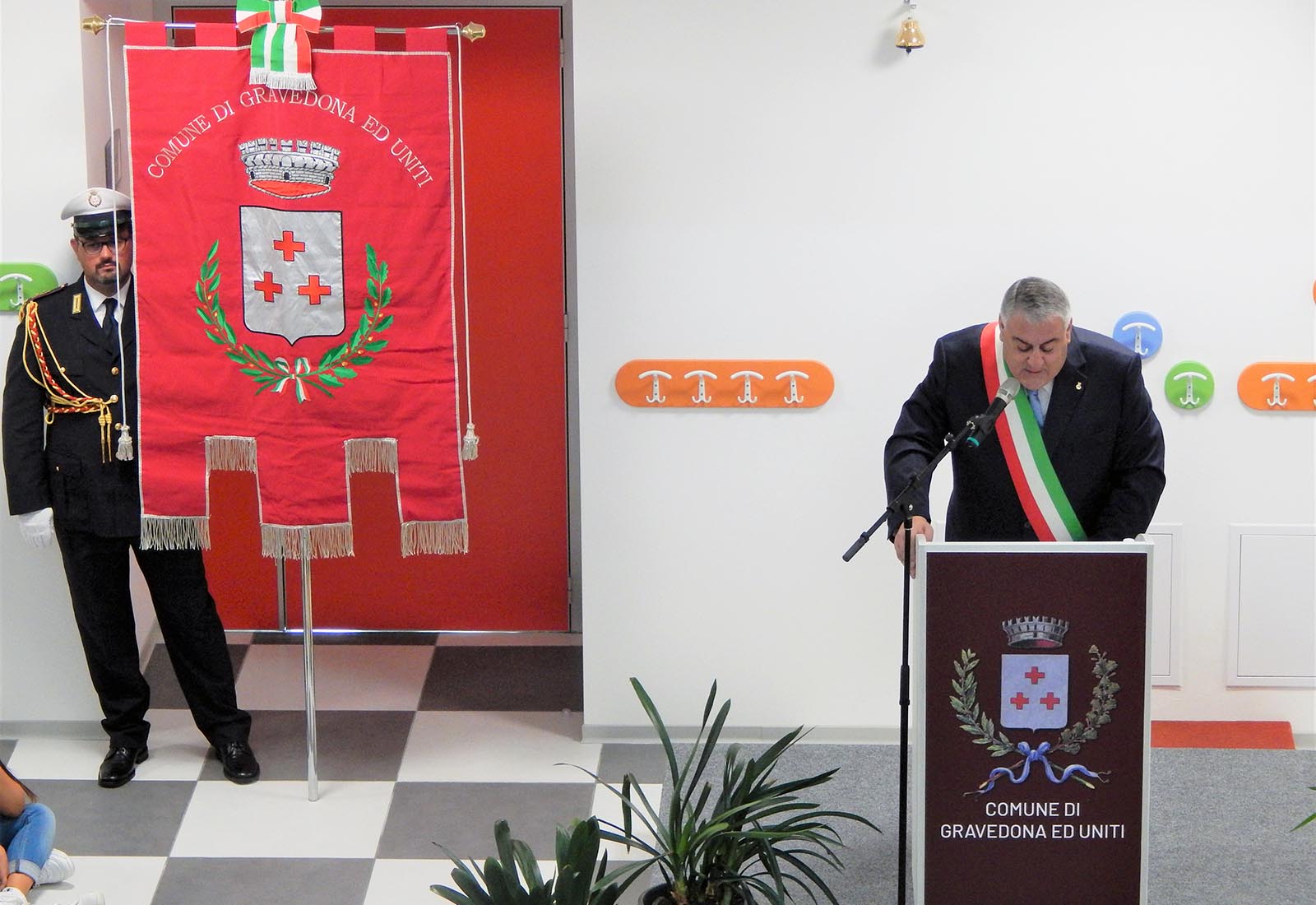 Scuola elementare a Gravedona - L'inaugurazione della scuola