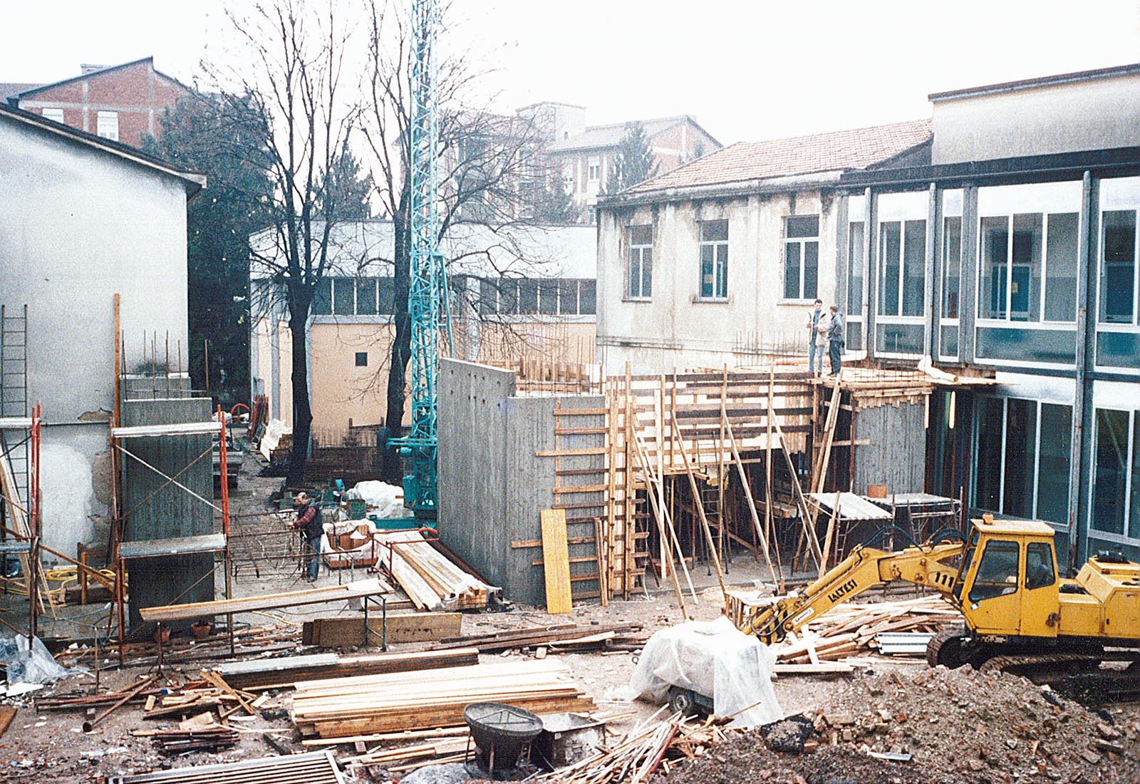 High school renovation in Melegnano - Construction of the connecting building