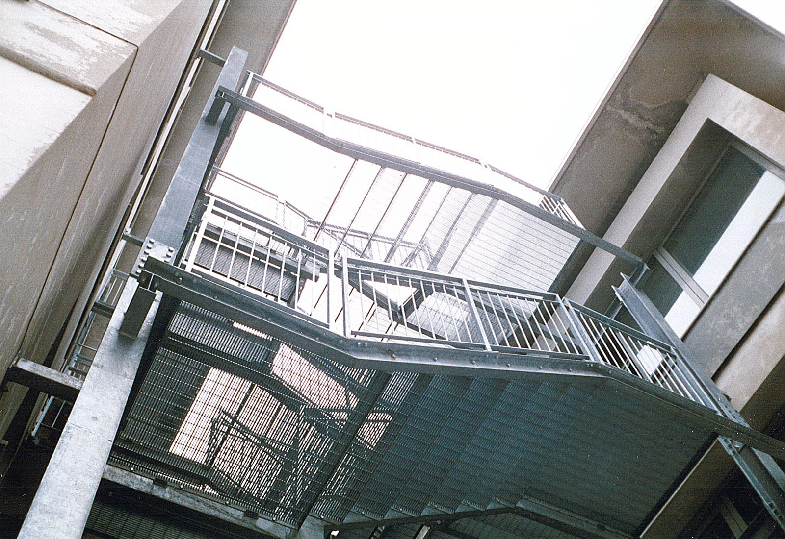 High school renovation in Como - The new emergency staircase