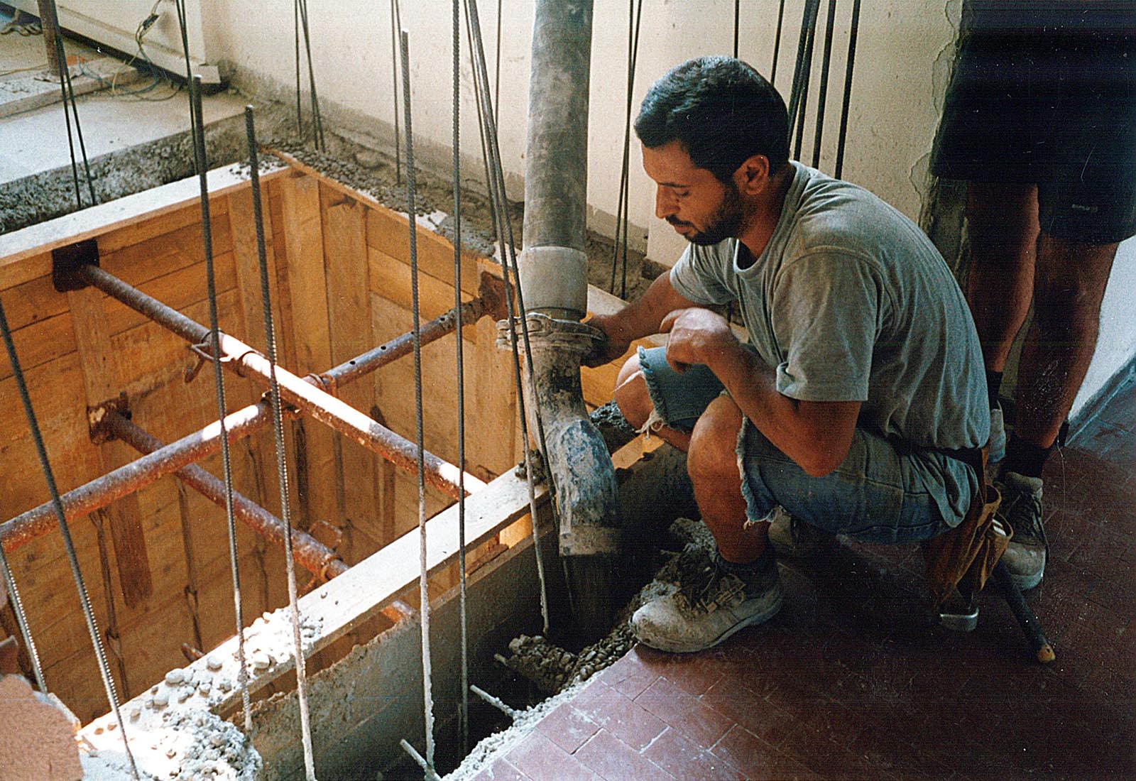 High school renovation in Como - Building of the new lift