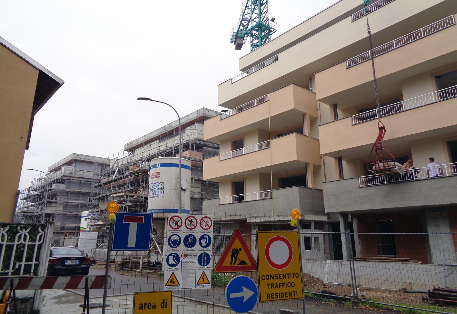 Residential buildings in Biringhello street in Rho - View