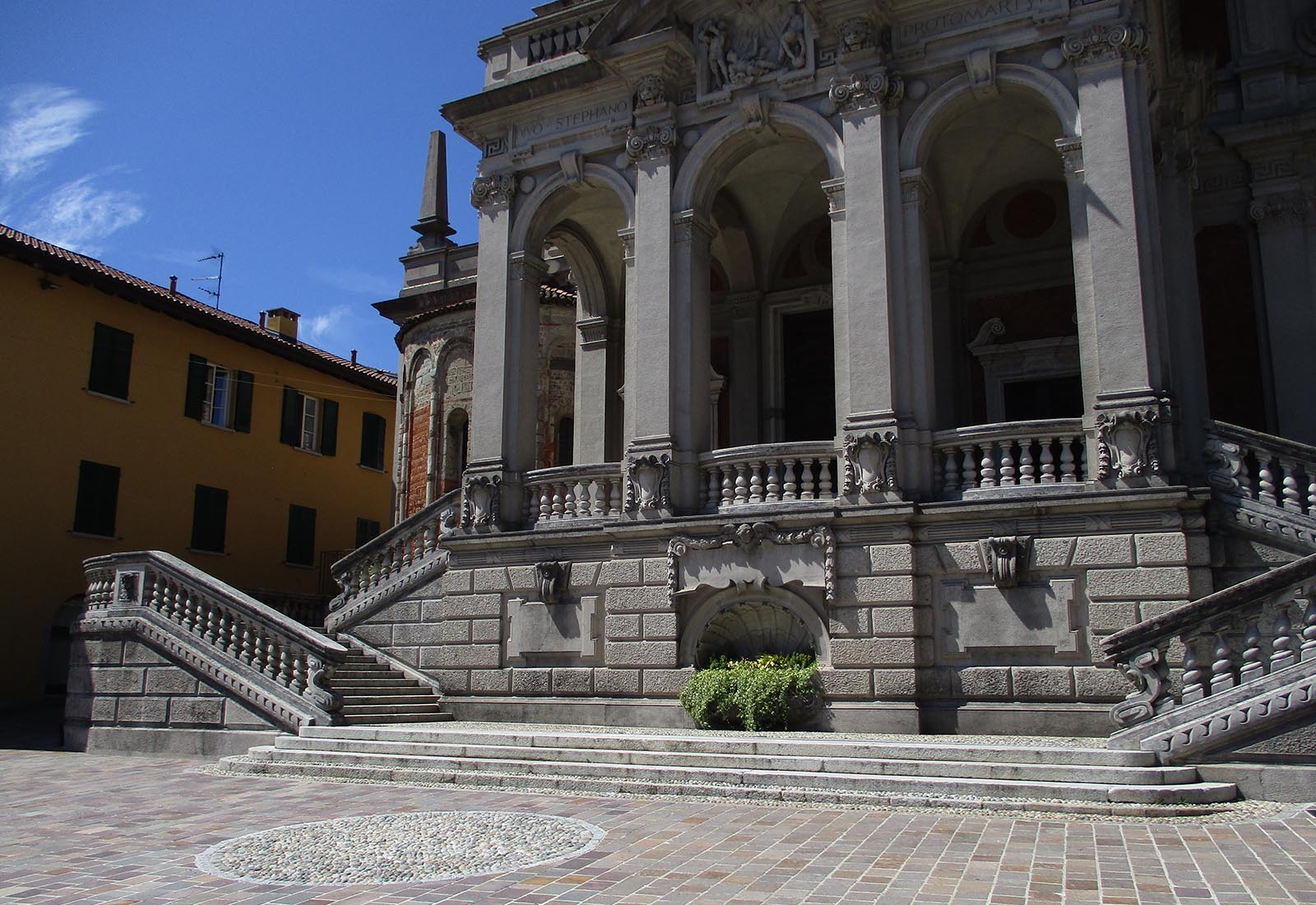 Piazza Libertà ad Appiano Gentile - Vista