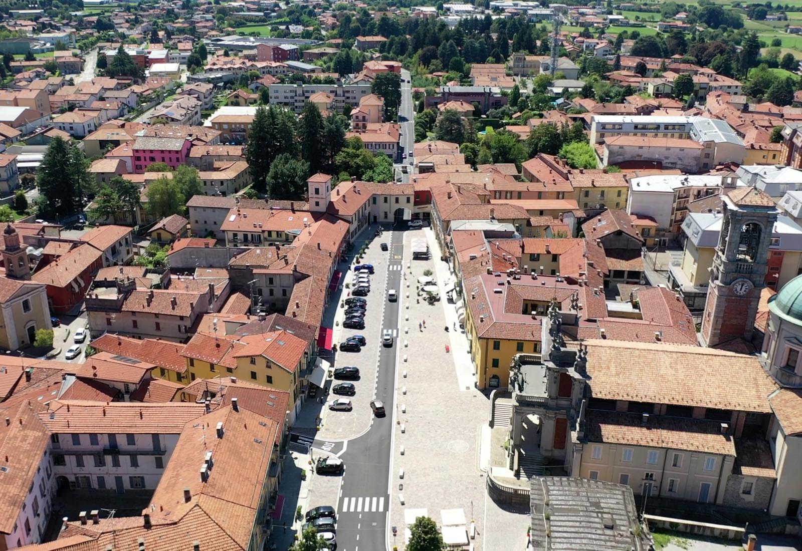 Piazza Libertà ad Appiano Gentile - Vista