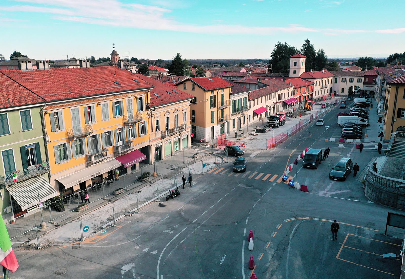 Piazza Libertà in Appiano Gentile - The construction site