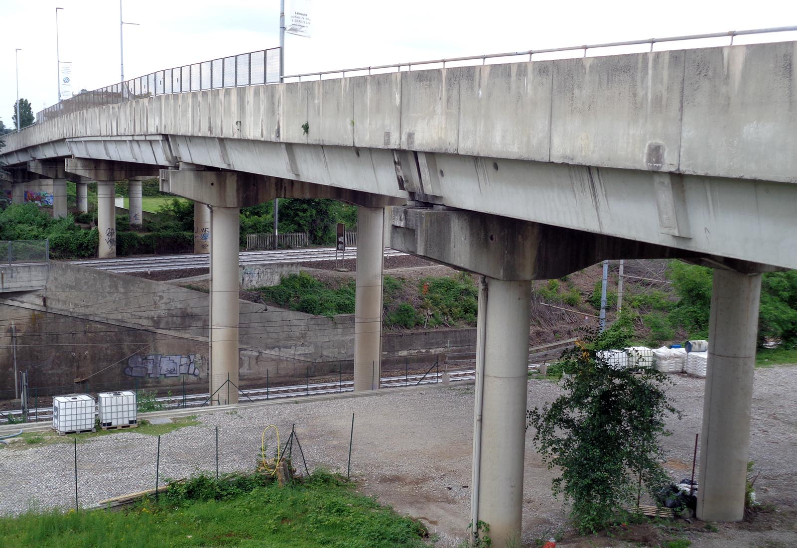 Railroad overpass renovation in Rho - View