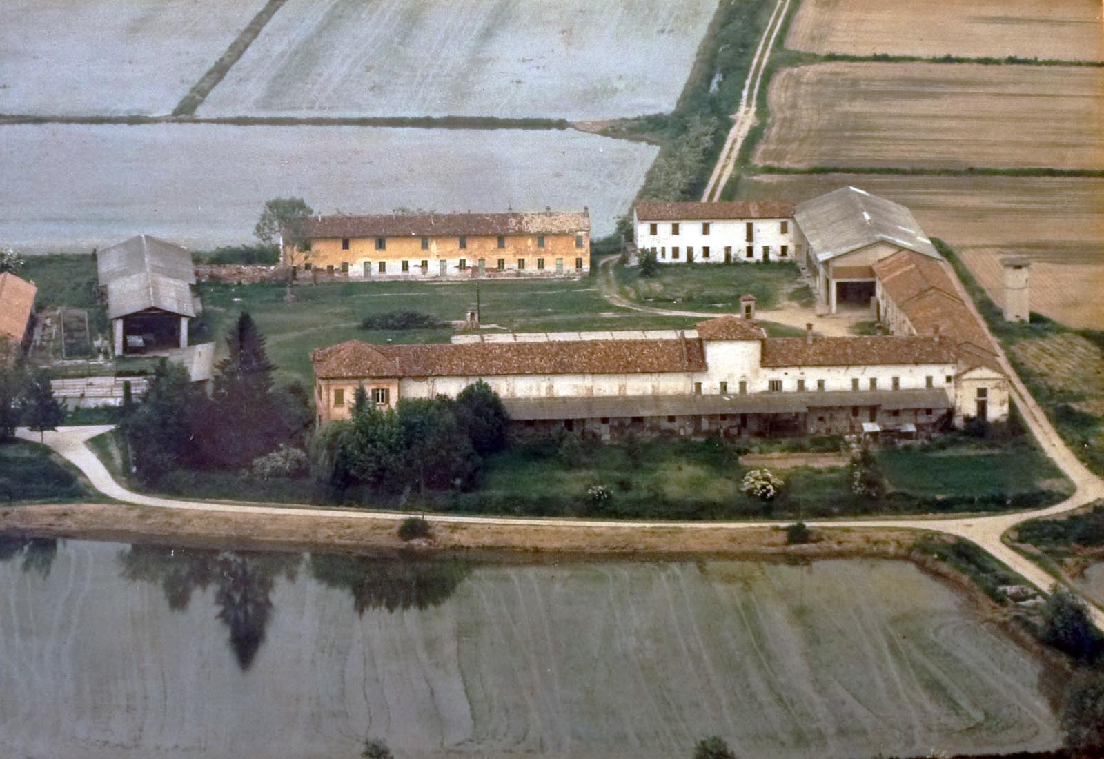 Azienda agricola a Pieve del Cairo - Vista aerea