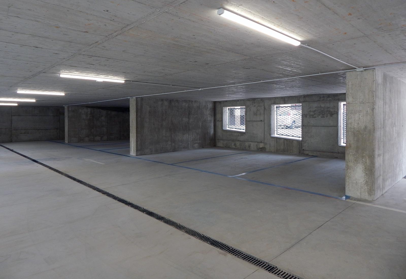 Public underground garage in Gravedona - Intermediate parking area